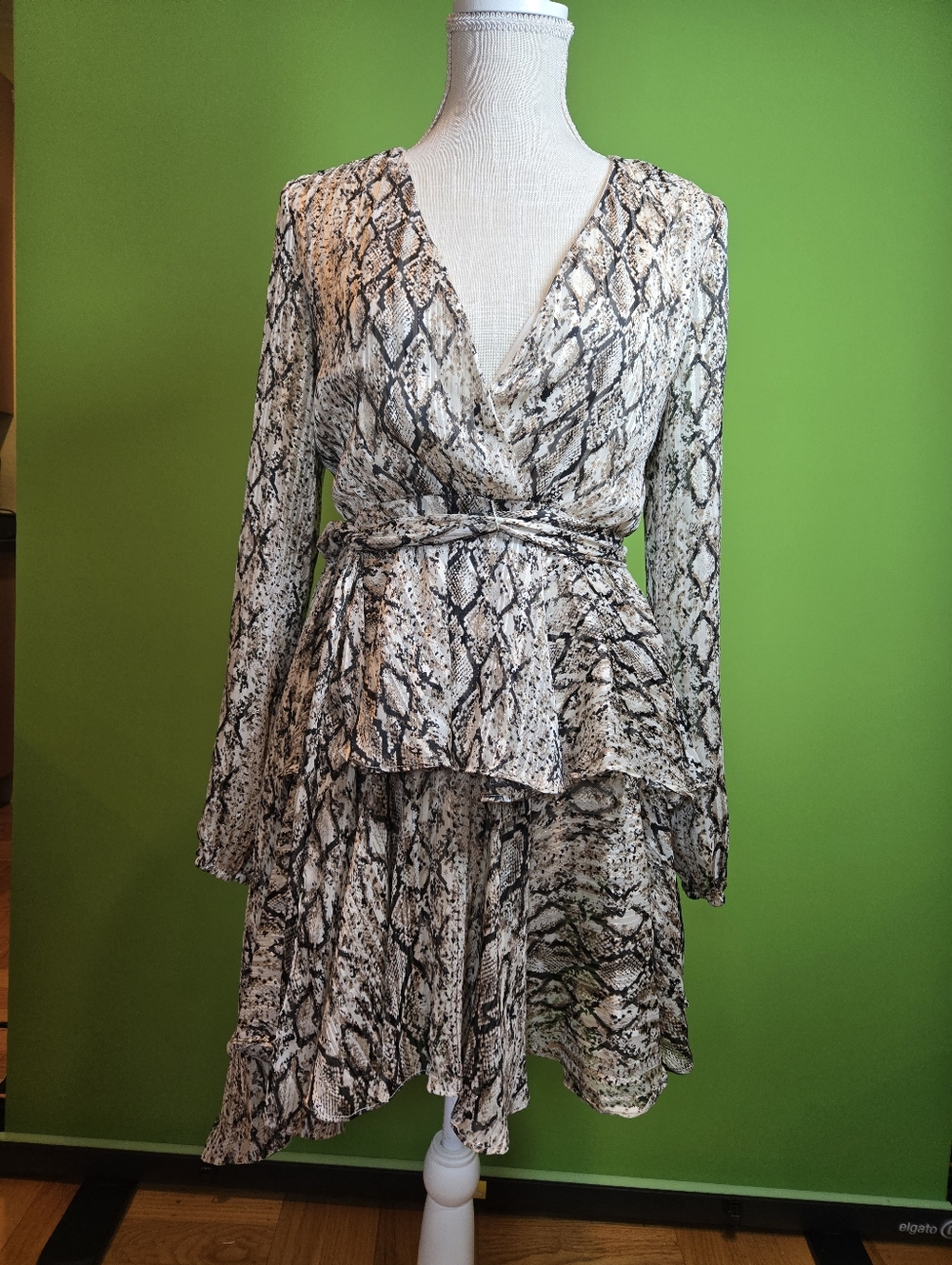 Do+Be Long Sleeve Surplice V Neck Snakeskin Print Ruffle Skirt Mini Dress